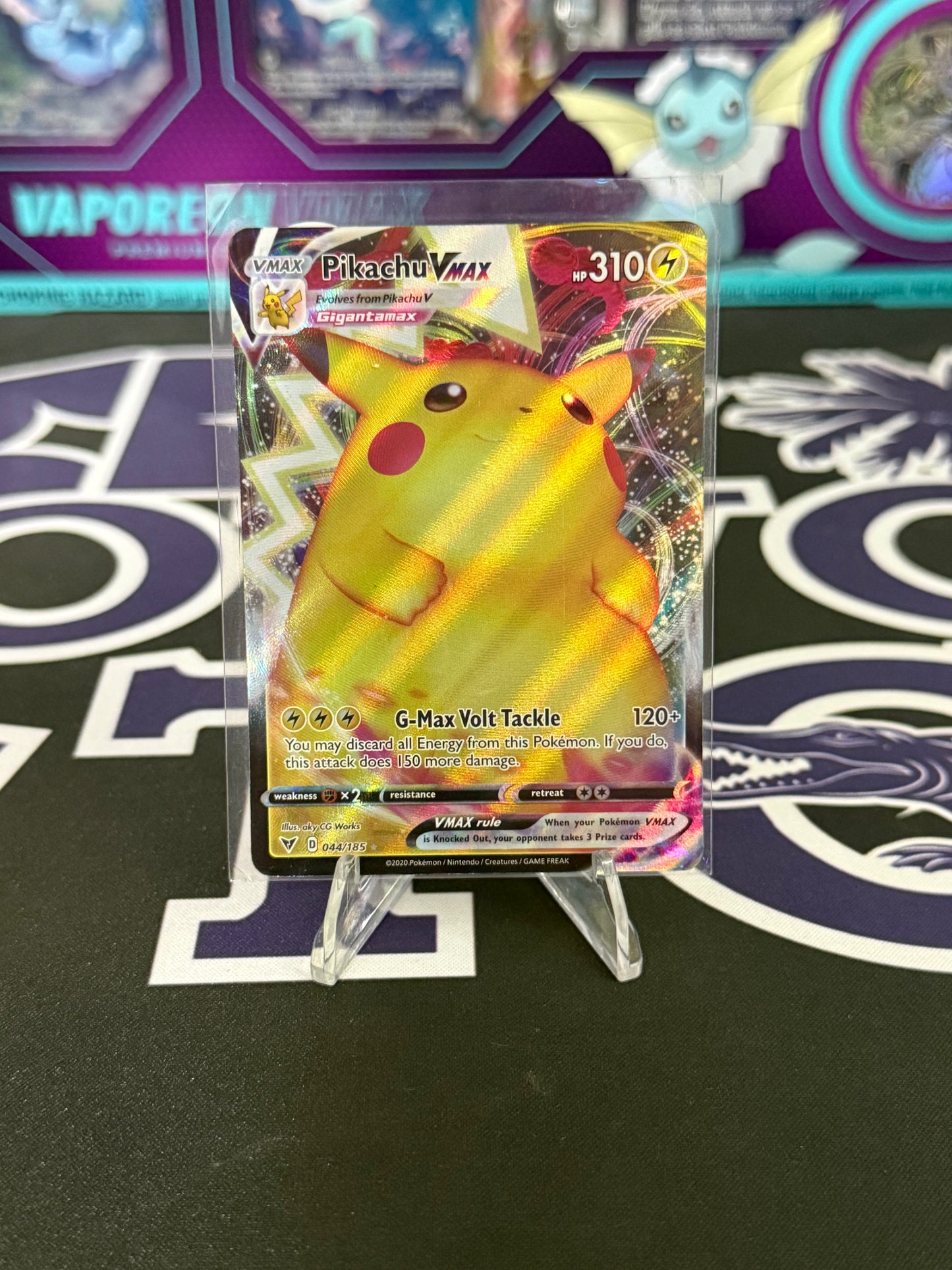 Pikachu Vmax #044/185